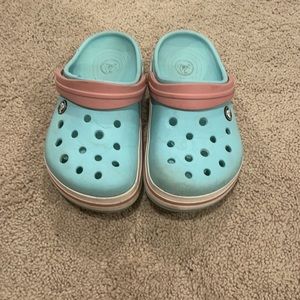 crocs size 2